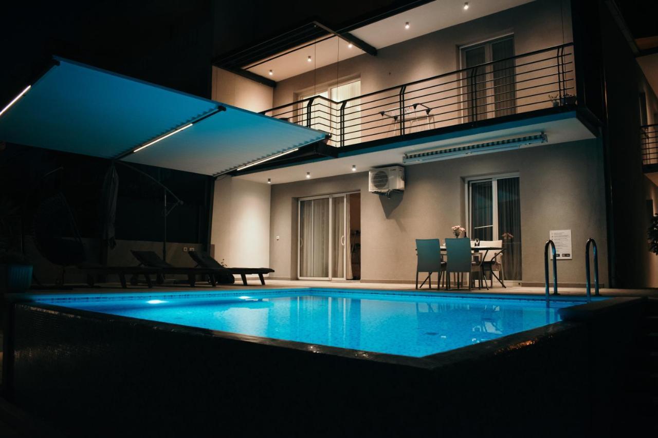 Apartment With Private Pool "Patricia" Makarska Exterior foto