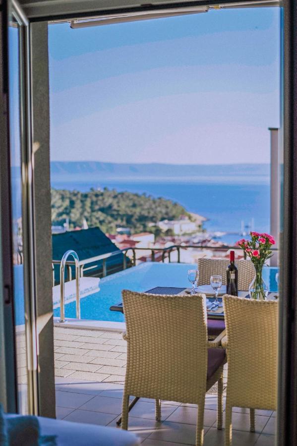 Apartment With Private Pool "Patricia" Makarska Exterior foto